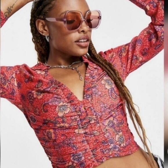 NWT Free People Top Women’s M Red Orange Floral Cropped Blouse Fall Colors - Picture 2 of 13